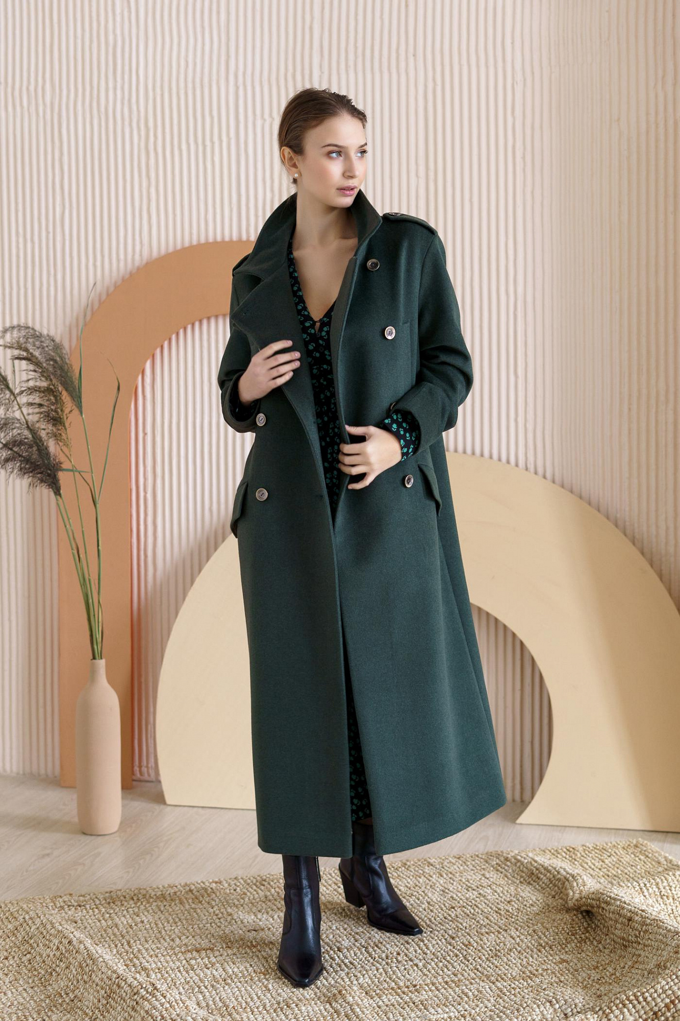 Женское демисезонное пальто 22М19