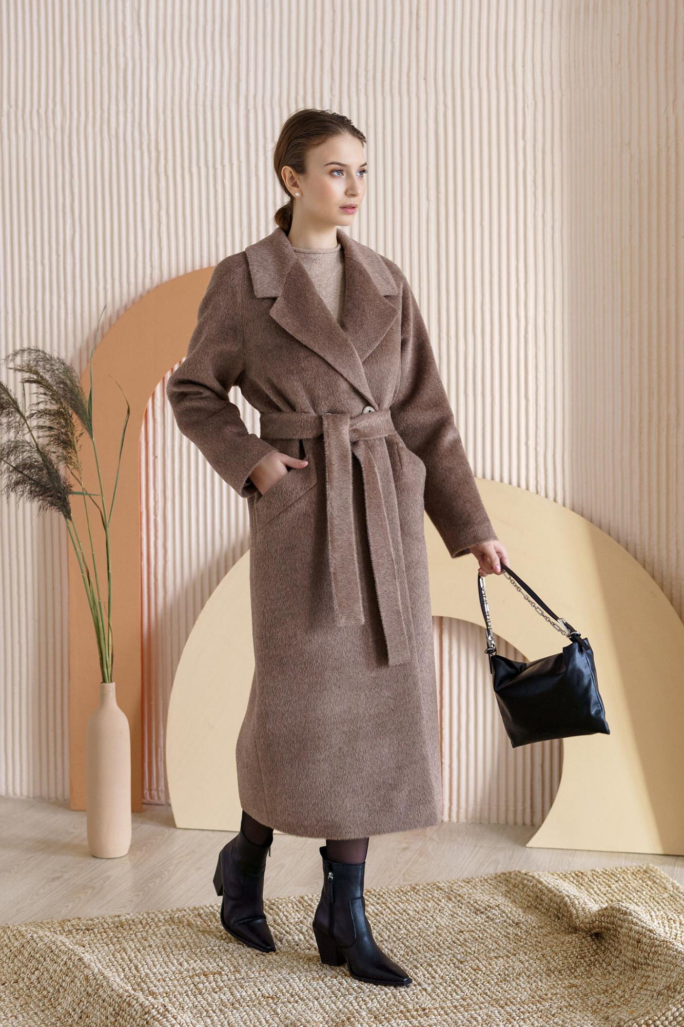 Женское демисезонное пальто 22М18